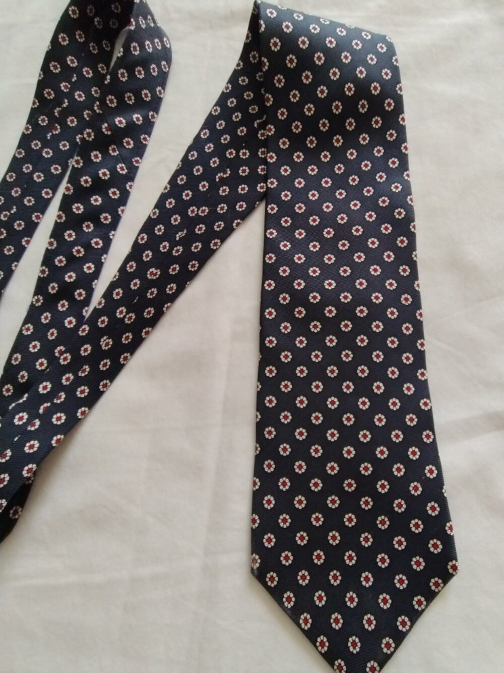 ROUNDTREE & YORKE Dark Blue 100% SILK Neck TIE Extra Long